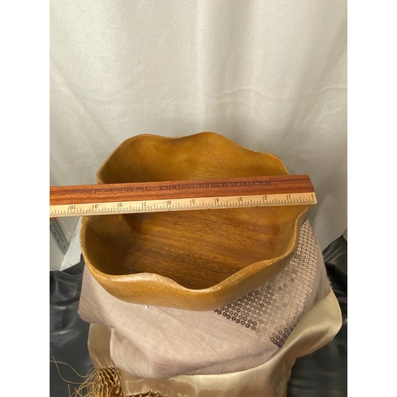 Vintage Set of Two (2) Hawaiian Large Monkeypod Wood Serving Snack Bowls - Picture 15 of 15